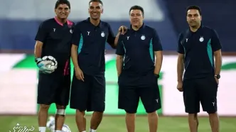 ستاره سابق رسماً به استقلال پیوست