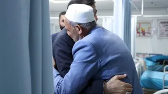 تصویری غم‌انگیز از پدر صابر کاظمی که خبرساز شد