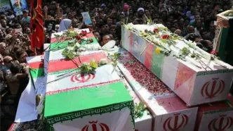 تشییع ۳۰۰ شهید در سالروز شهادت حضرت زهرا (س)