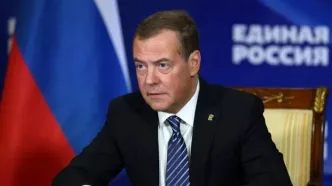 مدودف: ناچار به بررسی ازسرگیری آزمایش‌های تسلیحات هسته‌ای خواهیم شد