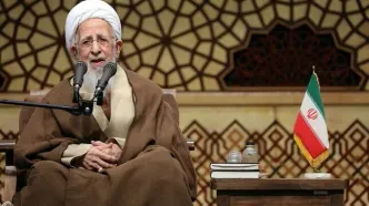 آیت‌الله جوادی‌آملی: بجای خواندن نماز باران،اختلاس نکنید