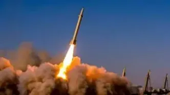 حمله موشکی به یک کشتی