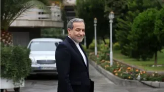 عراقچی راهی پاریس شد