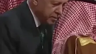 ضربه محکم اردوغان به شانه وزیر خارجه عربستان/فیلم