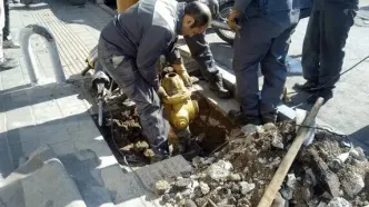 دزدی از آب آتش‌نشانی برای استخر!