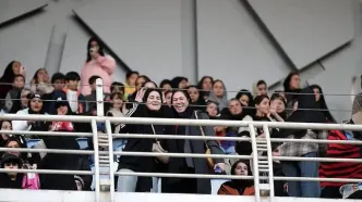 تصاویر؛ نخستین حضور زنان تماشاگر در ورزشگاه امام رضا(ع) مشهد