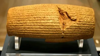 جهان دوباره به کوروش گوش داد