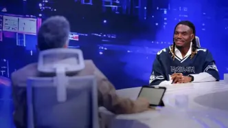 بیفوما برای عادل فردوسی پور یک همزاد تراشید؛ شبیه بچگی های مایکل جکسون هستی اما سفیدتر!/ ویدئو