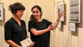 غزل، دختر هوشنگ، پنبه پهلوی را در پاریس زده است!