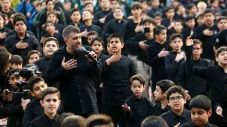 همخوانی سرود «خورشید نمی‌سوزد» توسط۲ هزار نوجوان+صوت