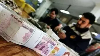 شکاف عیدی کارگران و کارمندان عمیق‌تر شد/ مبلغ عیدی امسال چقدر است؟