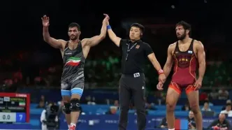 حسن یزدانی در فینال لیگ برتر کشتی آزاد مقابل مجتبی گلیج به میدان می‌رود