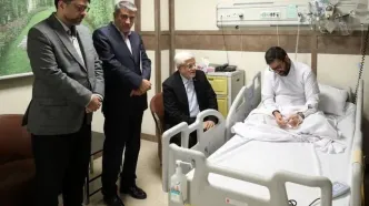 تصاویر دردناک از معاون رئیس جمهور در سوگ درگذشت همسر و دخترش