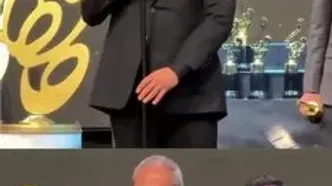 دردسر بامزه رامبد جوان با میکروفون در جشن حافظ