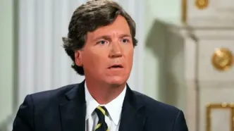 جنجالی که تاکر کارلسن، مجری سابق فاکس نیوز در جنبش ماگا به راه انداخت