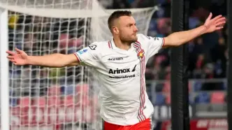 ویدئو: واردی بهترین بازیکن ماه سری آ ایتالیا شد