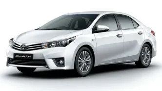 یک کارگر آمریکایی در ۲۱ ماه کرولای ۲۰۲۶ می‌خرد/ برای یک ایرانی چقدر؟