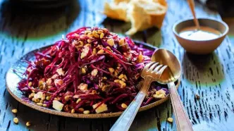 این سالاد پاییزی مخصوص شب یلدا است