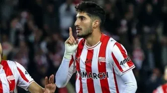 یک مهاجم دو رگه داوطلب شاگردی امیر قلعه‌نویی شد