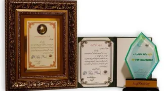 ایرانسل نشان ویژه «سرآمدی در مدیریت بحران رسانه‌ای» و «نوآوری با هوش مصنوعی» را دریافت کرد