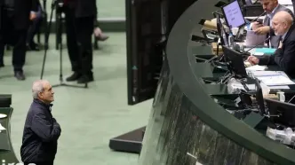 عکسی که ایسنا از پزشکیان بعد از تقدیم لایحه بودجه ۱۴۰۵ به قالیباف منتشر کرد