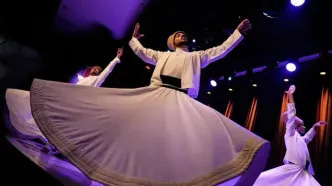 تصاویر؛ رقص سماع درویشان چرخان در سالروز درگذشت مولانا