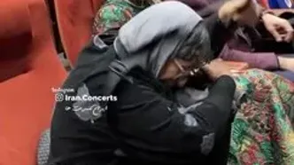 خوش و بش بهنوش طباطبایی با علیرضا قربانی در جشن حافظ