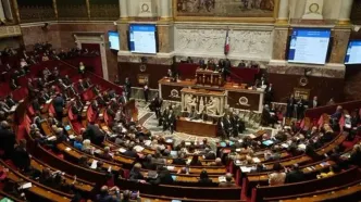 پاریس در بن‌بست؛ شکست در تصویب لایحه بودجه