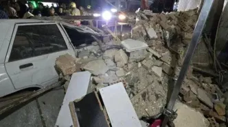 ریزش ساختمان در یافت‌آباد/ نجات زنده ۴ نفر از زیر آوار