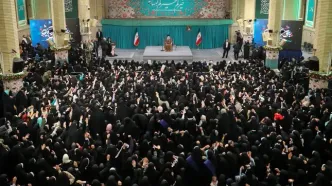 رهبر انقلاب: زن، کارگزار خانه نیست مدیر است