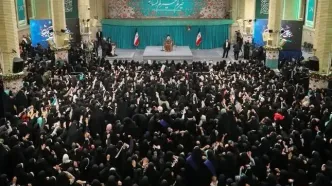 زن، کارگزار خانه نیست، مدیر است