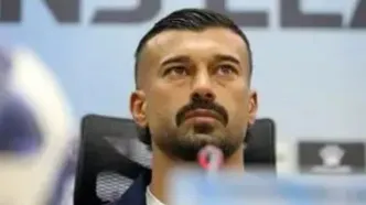 تصویری که خبر از جدایی رامین رضاییان از استقلال می‌دهد