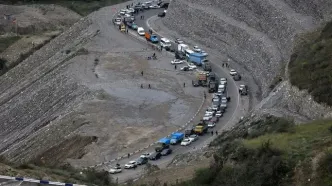 ترافیک سنگین در جاده چالوس/بارش باران و مه‌گرفتگی در محور هراز