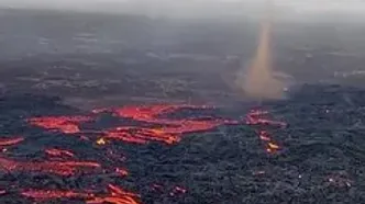 پدیده کم‌نظیر گردباد آتشفشانی در ایسلند