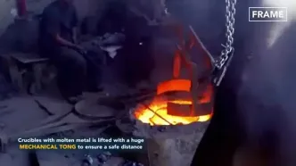 فرآیند تولید ناقوس های غول پیکر در کارگاهی در اتریش