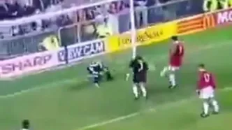 ویدئو نوستالوژی:‏‎ ‎‏وقتی کانتونا با دریبل همه گل می زند