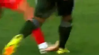 کارشناسی داوری بازی پرسپولیس - آلومینیوم؛ اخراج سرلک یا پنالتی پرسپولیس؟!