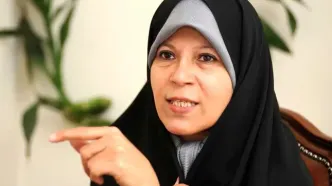 افشاگری فائزه هاشمی از فشار‌ها و آزارها در زندان اوین/ روی تختم آب و گوجه فرنگی ریختند!