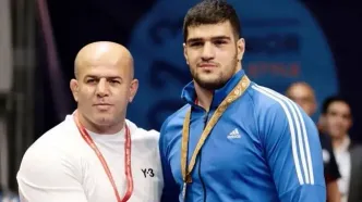 این کشتی گیر ایرانی رسما عضو تیم ملی کشتی آذربایجان شد + عکس