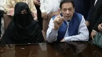 عمران‌خان و همسرش به ۱۷ سال زندان با اعمال شاقه محکوم شدند