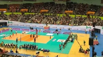 ثابت‌قدم: بودجه برای تعمیر سقف ۱۲ هزار نفری نداریم