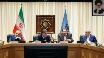 جلسۀ تیم اقتصادی دولت با موضوع دلار و معیشت