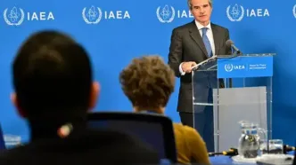 گروسی از نیروگاه هسته‌ای بوشهر در ایران بازدید می کند