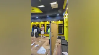 ویدیو| رقص بازیکنان خیبر در رختکن ورزشگاه نقش جهان