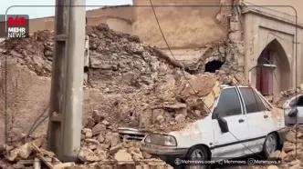 ریزش دیوار در بافت تاریخی شهر یزد