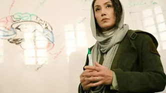 هدیه تهرانی برگشت؛ با شمایل یک استاد دانشگاهِ خاص/ ویدئو