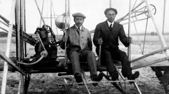 داستان پرواز انسان از یک دوچرخه‌فروشی آغاز شد