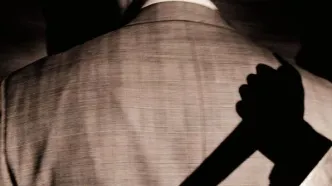 شوهرکشی هولناک در اشتهارد/ وقتی خواب بود با تیشه او را کشتم!