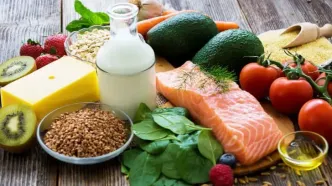 نقش رژیم غذایی در کاهش عوارض مبتلایان به HIV