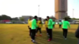 حضور علیرضا منصوریان در تمرین بدون کتک‌کاری (ویدیو)